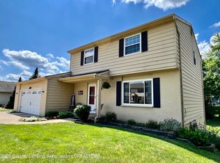 1527 Lindy Dr, Lansing, MI 48917