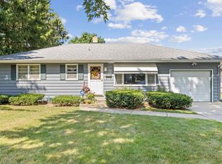 1119 Kingsway Ave, Rockford, IL 61108