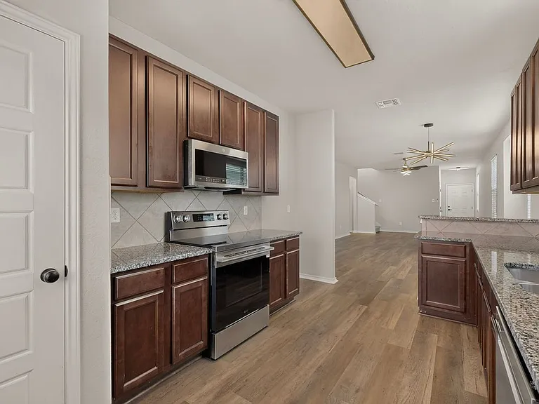 10423 Green Pr — Photo 14