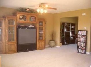 514 River Forest Dr, Wentzville, MO