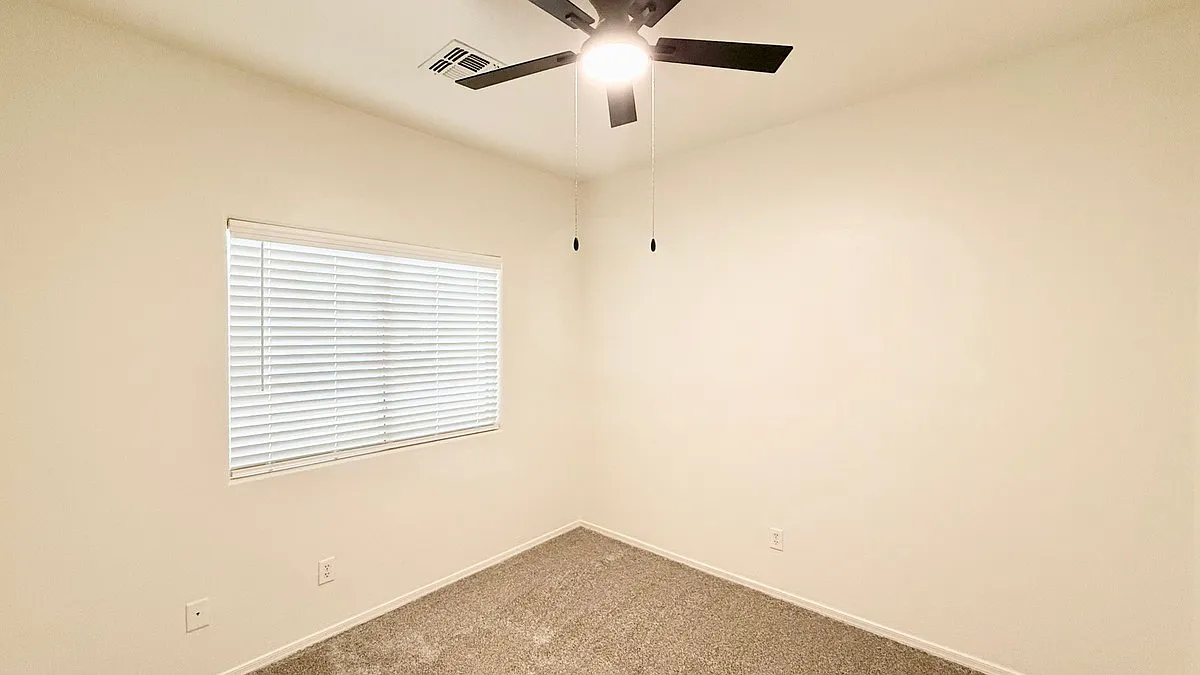 3 bed, 2.0 bath, 1260 sqft, $1,449 — Photo 3