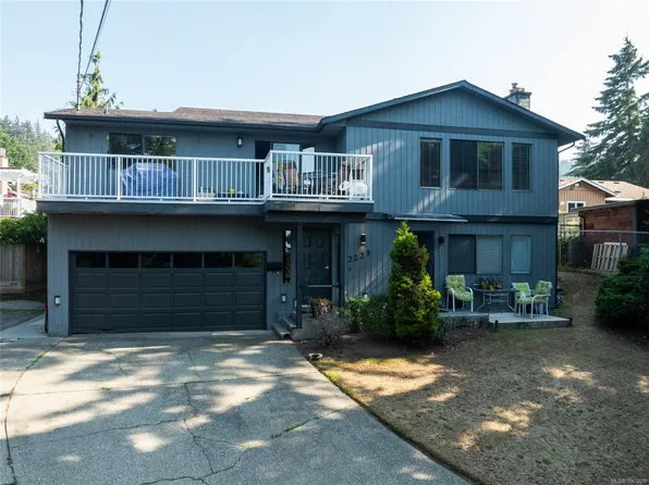 3239 Sedgwick Rd, Colwood, BC V9C 3H7