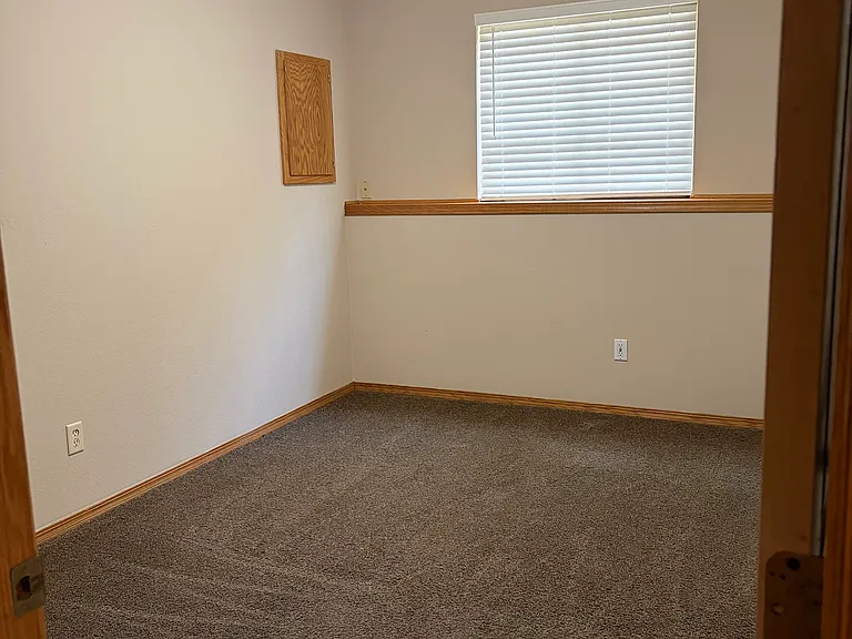 220 Wiley St — Photo 7