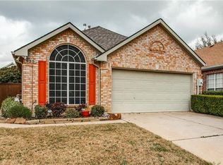 935 Winterstone Dr, Lewisville, TX 75067