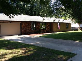 743 W Katella St, Springfield, MO 65807