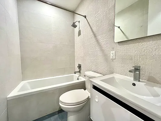 Rented by Nolita Group | media 5