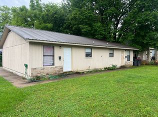 409 W Johnson Ave #B, Springdale, AR 72764