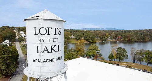 Lofts By The Lake Photo 1