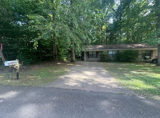 4803 Oak Meadow Dr, Northport, AL 35473