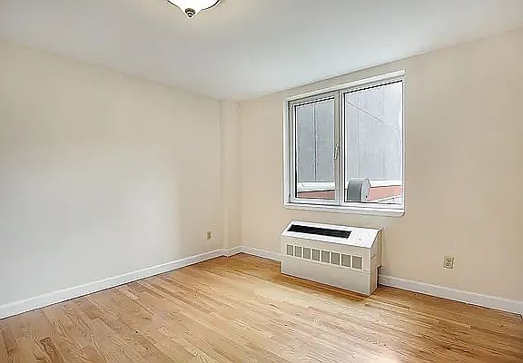 5th image of 574 4th Ave APT 10D