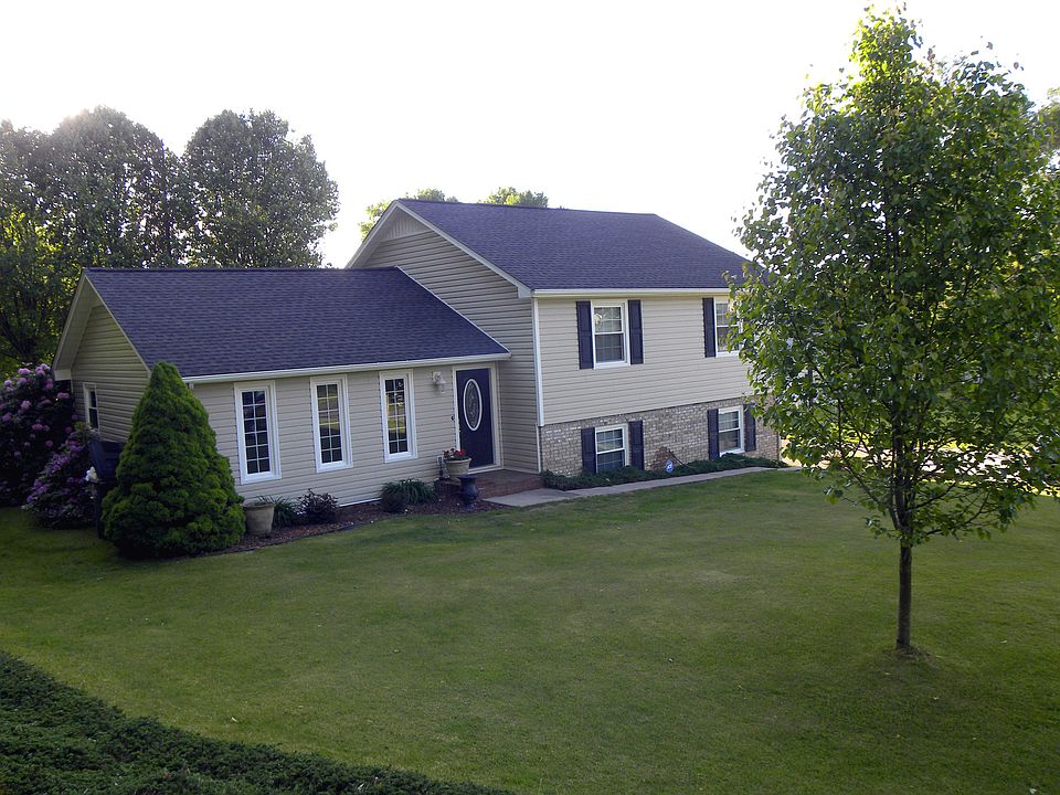 1st image of 1570 Caldwell St
