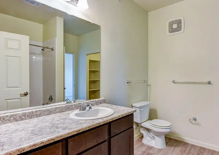 Shadow Ridge Apartment Homes — Photo 7
