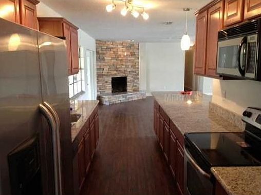 2nd image of 1689 N Normandy Blvd