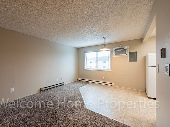 4th image of 627 N Roosevelt St APT 3