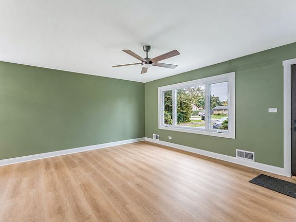 3rd image of 5905 Lee Ave