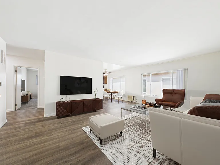 Buffalo Sherman Oaks Apartments — Photo 31