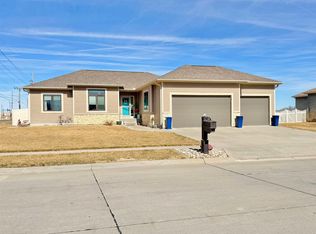 3226 37th St, Columbus, NE 68601