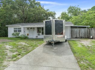 10134 Lake Dr, New Port Richey, FL 34654