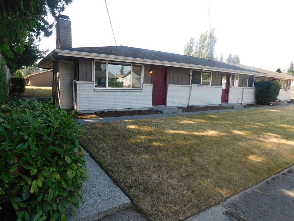 1207 Beach Ave #2