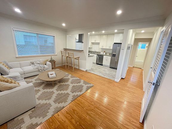 3rd image of 12759 Matteson Ave APT 1