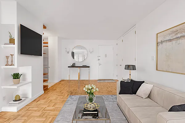 Sold by Compass | media 1