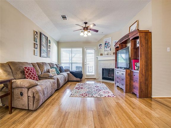 5th image of 1705 Buehler Pl