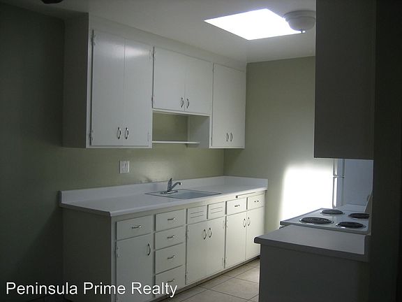 5th image of 1670 Union Ave APT 15
