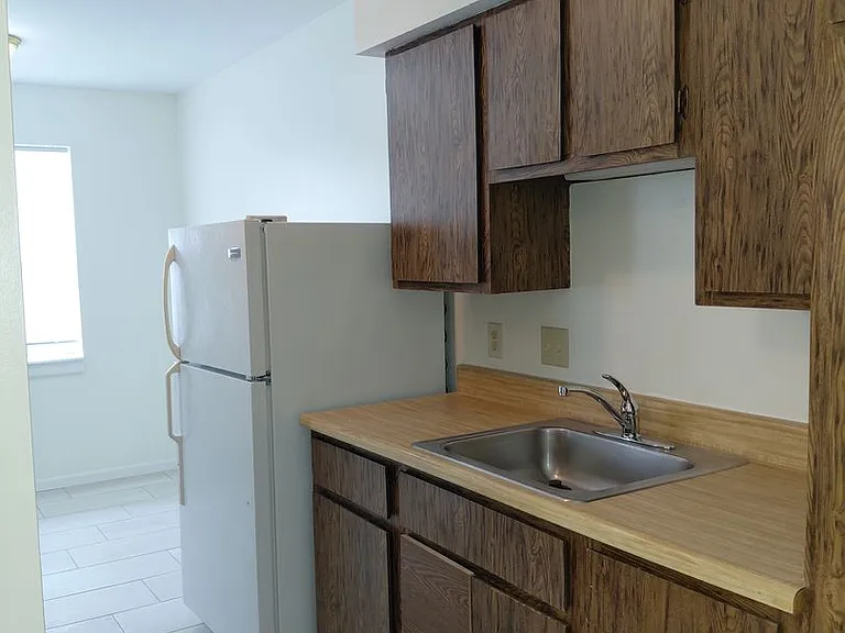 102 & 103 N Cedar St — Photo 3