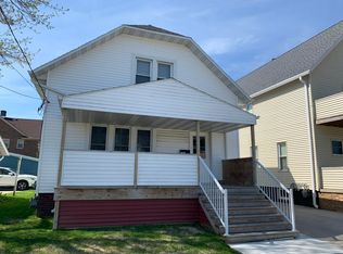 1305 Marshall St, Manitowoc, WI 54220
