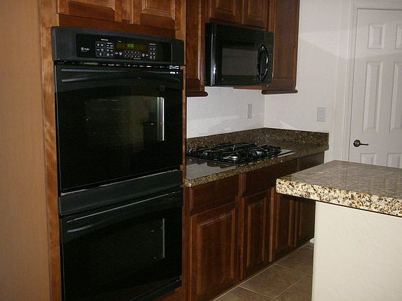 Kitchen - Dbl. Ovens