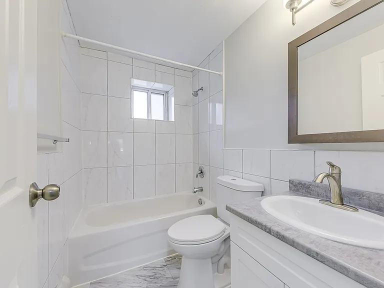 6521 Drummond Rd — Photo 21