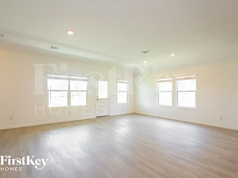 6757 Arid Way — Photo 5