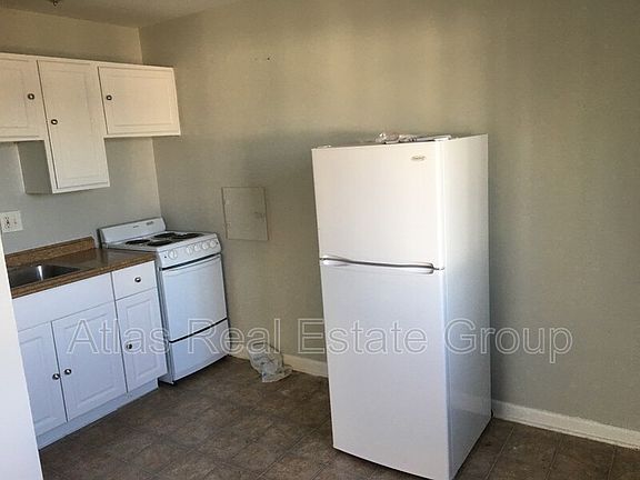 5th image of 1520 N Trenton St Unit 205