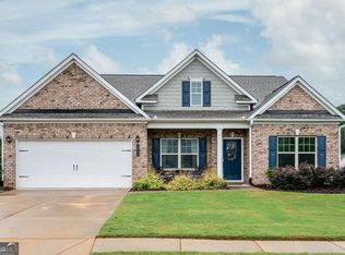 2808 Day Dr, Bogart, GA 30622