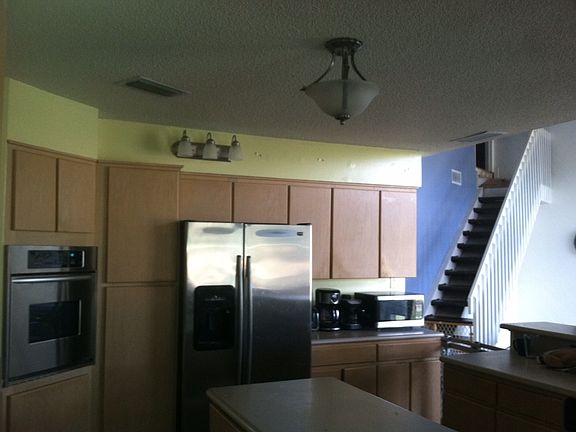 5th image of 721 E Lehigh Dr