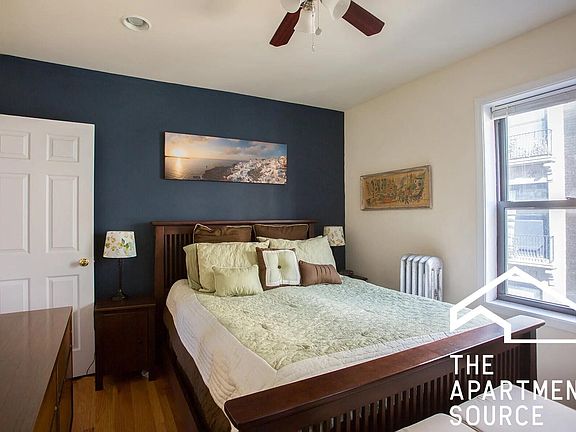 4th image of 1912 W Wilson Ave #1001