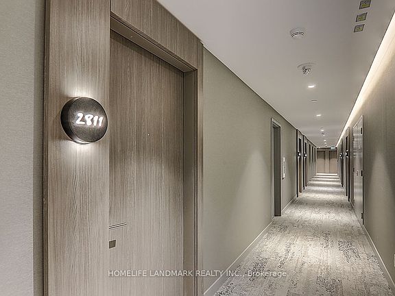 4th image of 161 Roehampton Ave #2811