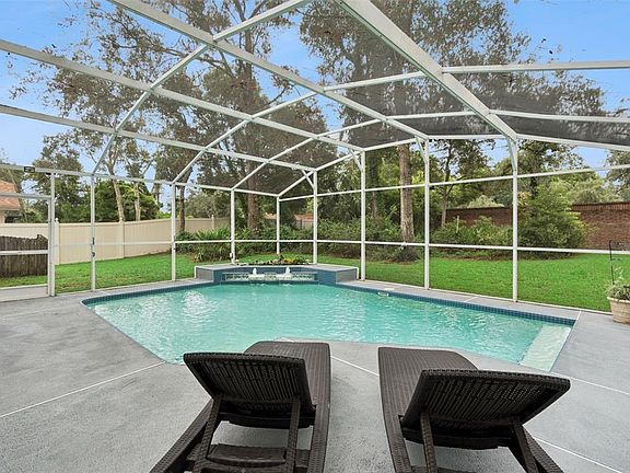 3rd image of 699 N ENDEAVOUR DRIVE