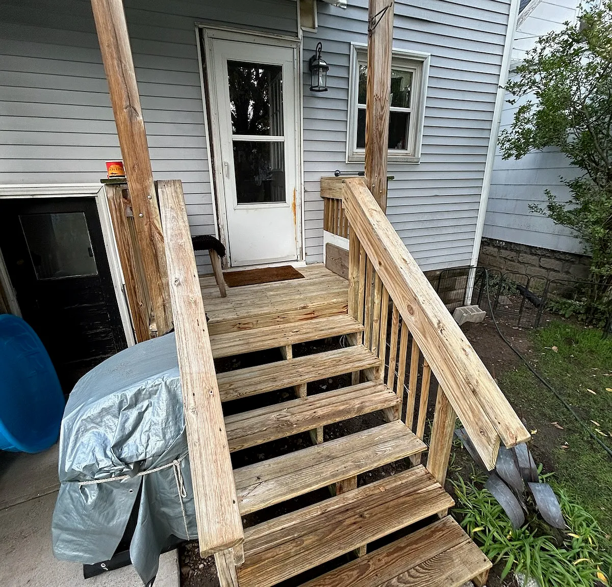 1320 Elizabeth Ave NW — Photo 3