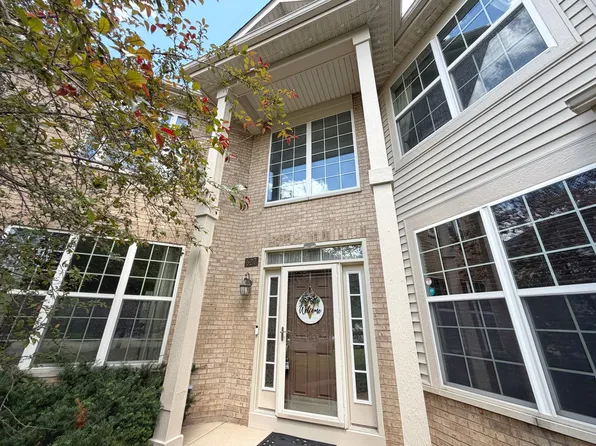 627 Mansfield Way, Oswego, IL 60543