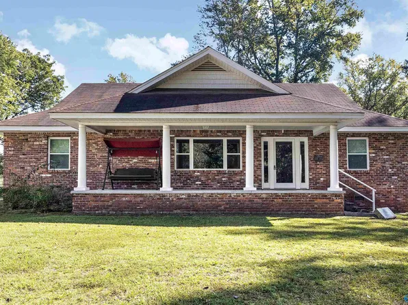 244 S Church St, Boaz, AL 35957
