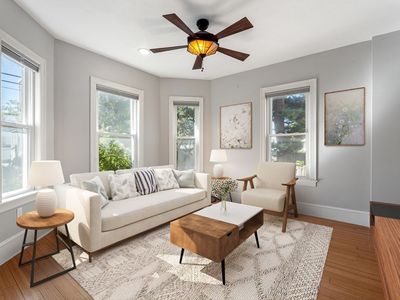 17 York Pl #1, Cambridge, MA, 02141