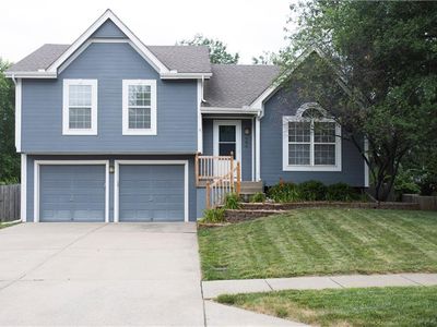406 Fletcher Dr, Smithville, MO, 64089