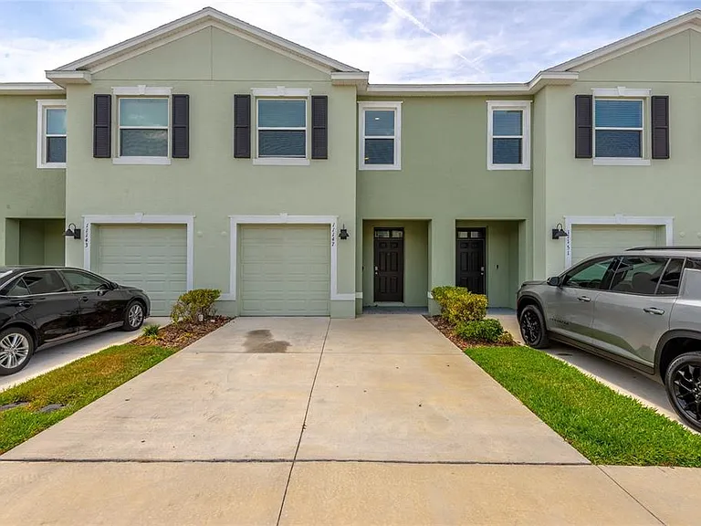 11147 Crescent Deer Dr — Photo 1