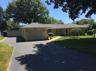 2378 Lundgren Rd, Rockford, IL 61108