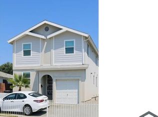 321 E 103rd St, Los Angeles, CA 90003