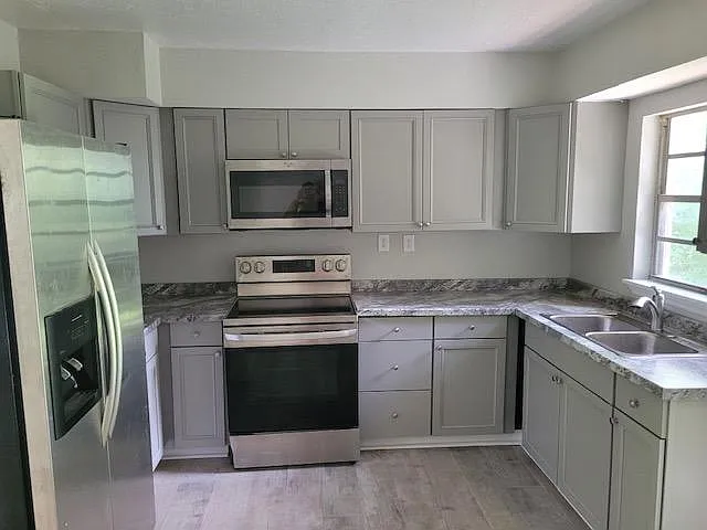Brand new kitchen!