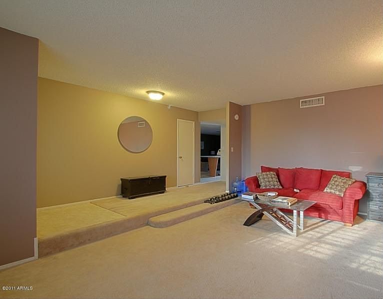 2nd image of 5433 S Hazelton Ln
