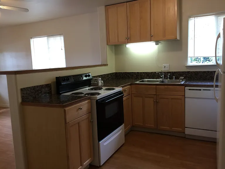 18424 Gardner Ave #A — Photo 11