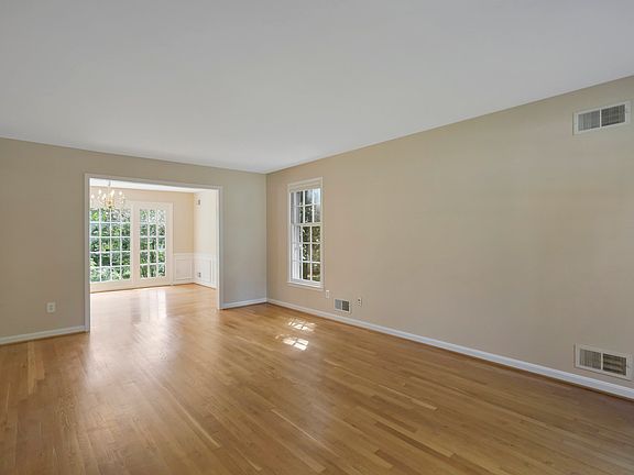 3rd image of 9303 Ludgate Dr